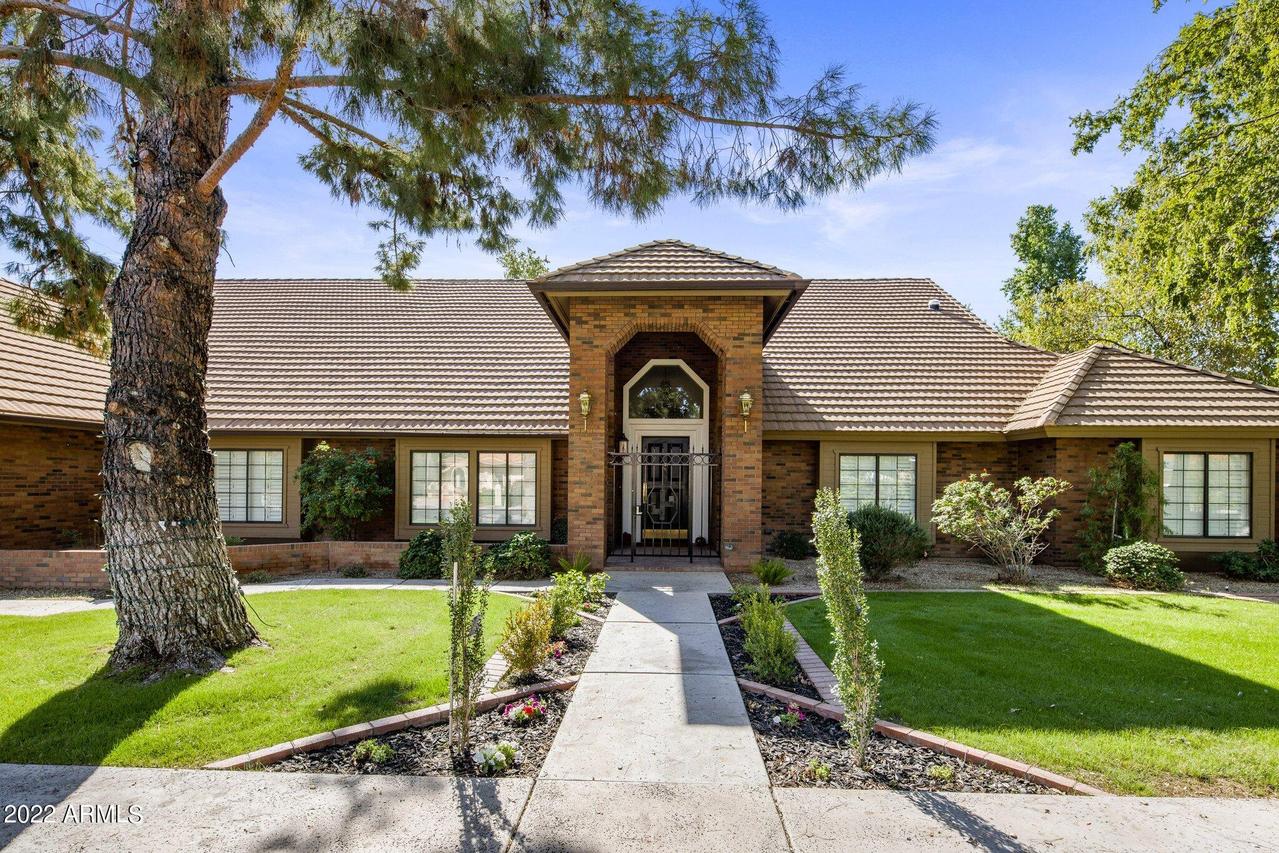 1 W Keim Dr., Phoenix, AZ 85013