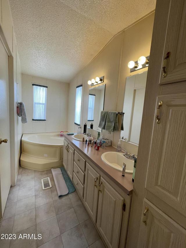 4688 N Pioneer Pl Pl., Douglas, AZ 85607