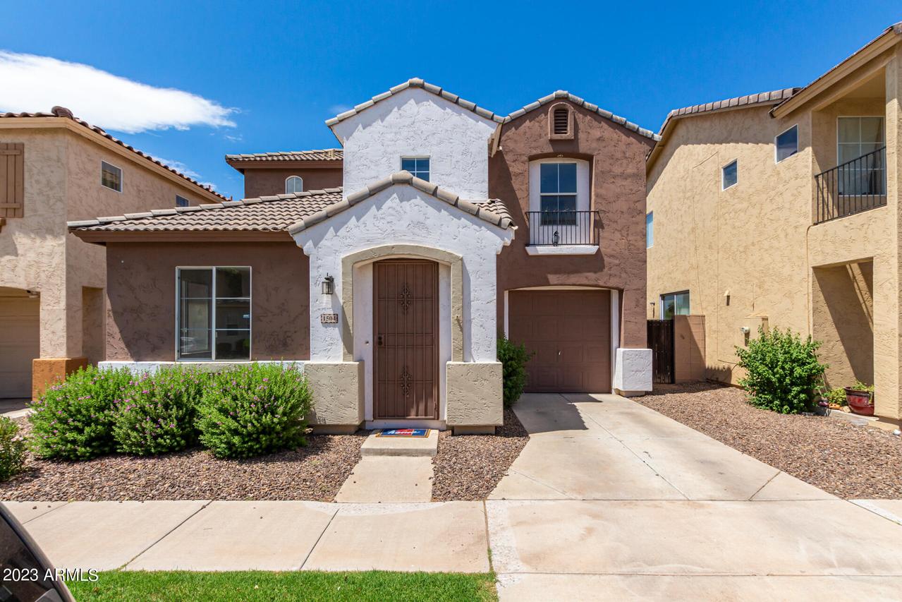 1504 E Chipman Rd., Phoenix, AZ 85040