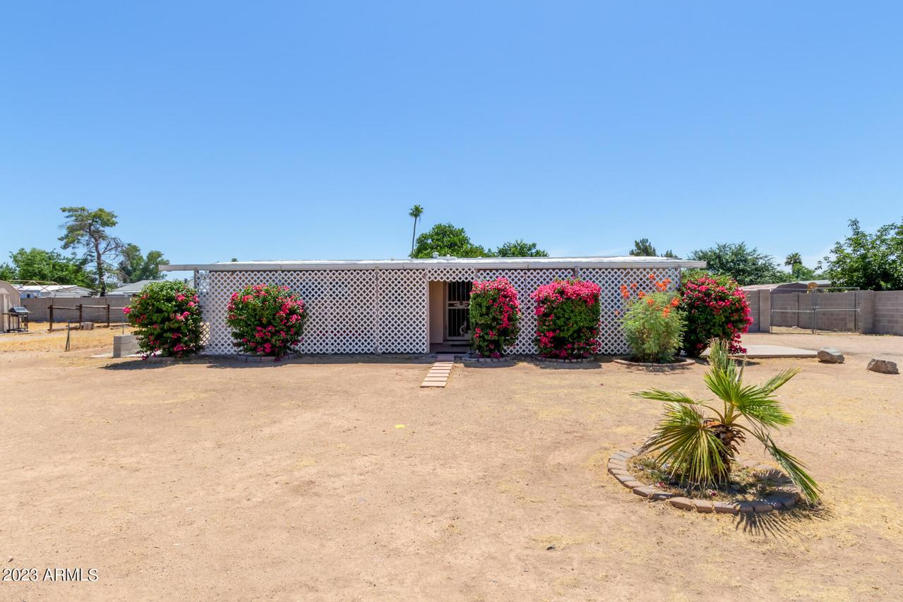 15411 N 69th Ave., Peoria, AZ 85382