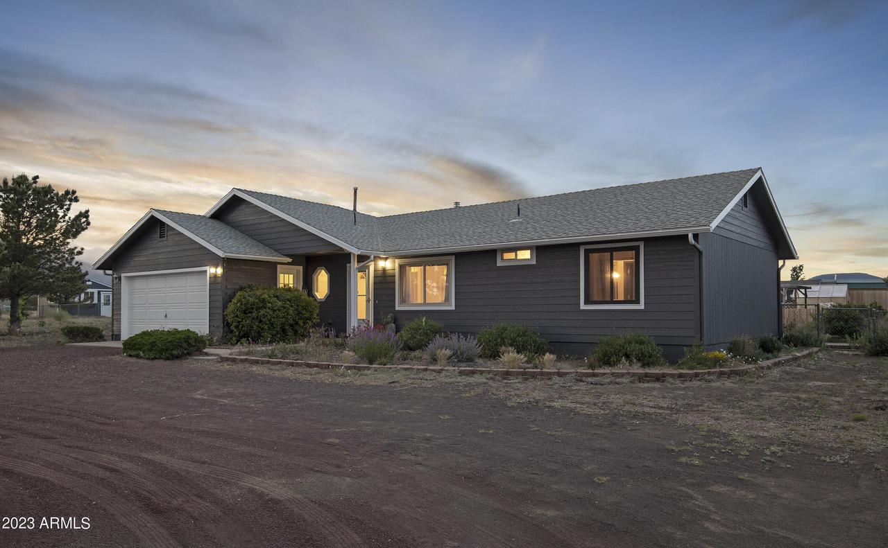 8325 Laramie Rd., Flagstaff, AZ 86004