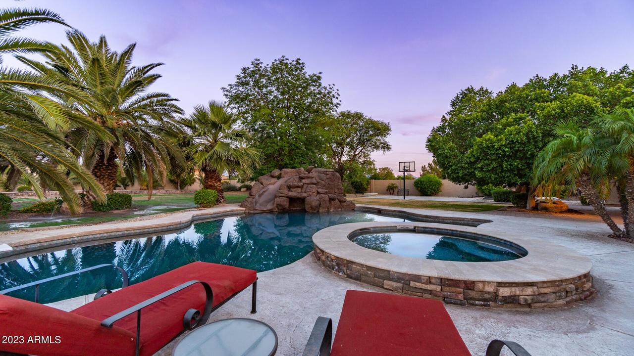 5325 N 132nd Ave., Litchfield Park, AZ 85340