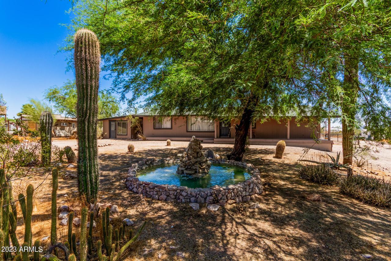 1175 W Canyon St., Apache Junction, AZ 85220
