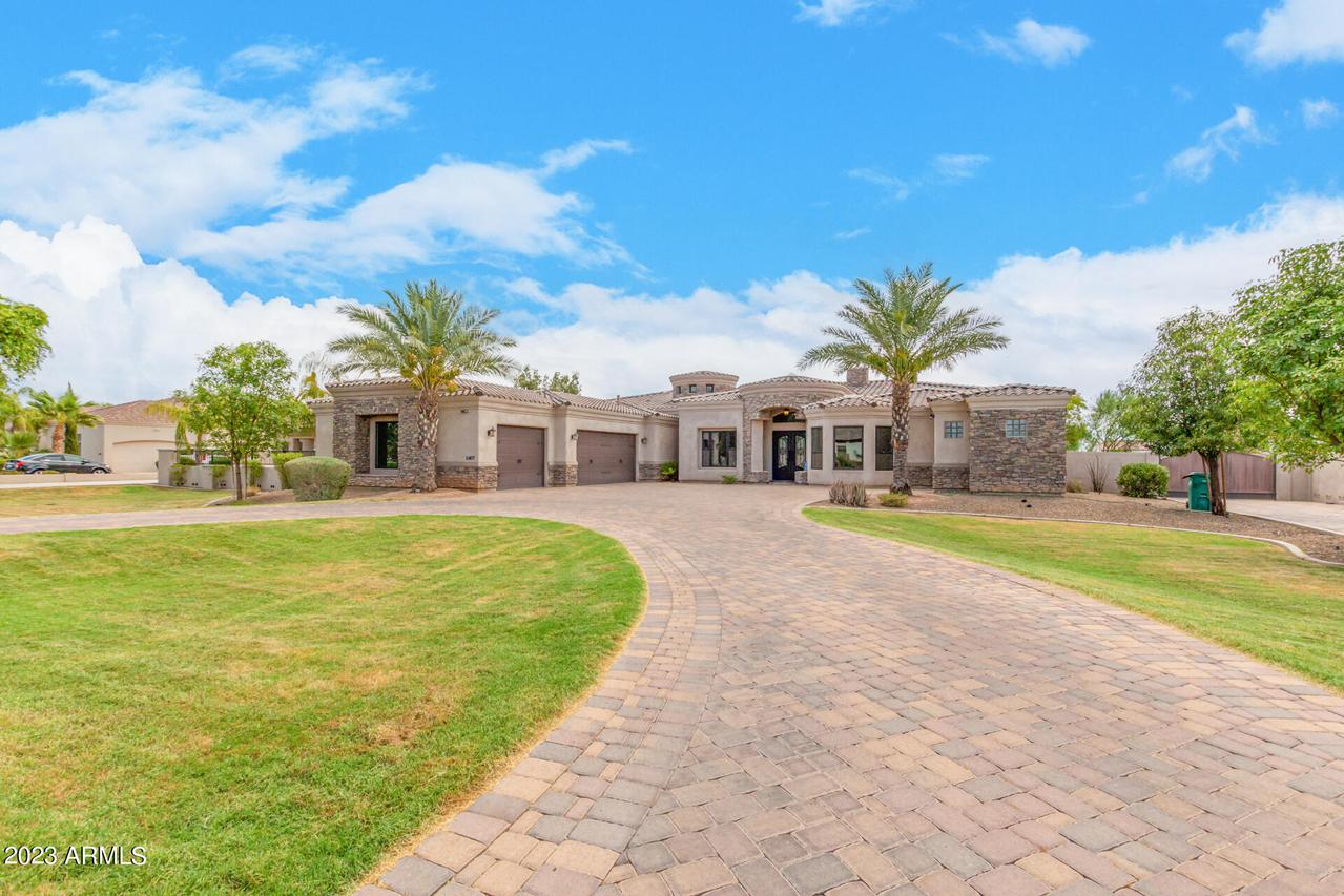11407 E Bellflower Ct., Chandler, AZ 85249