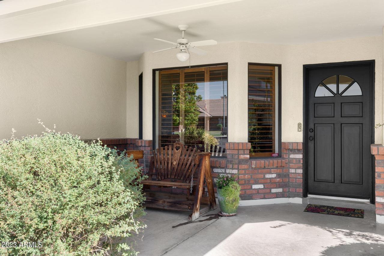 3812 E Downing Cir., Mesa, AZ 85205