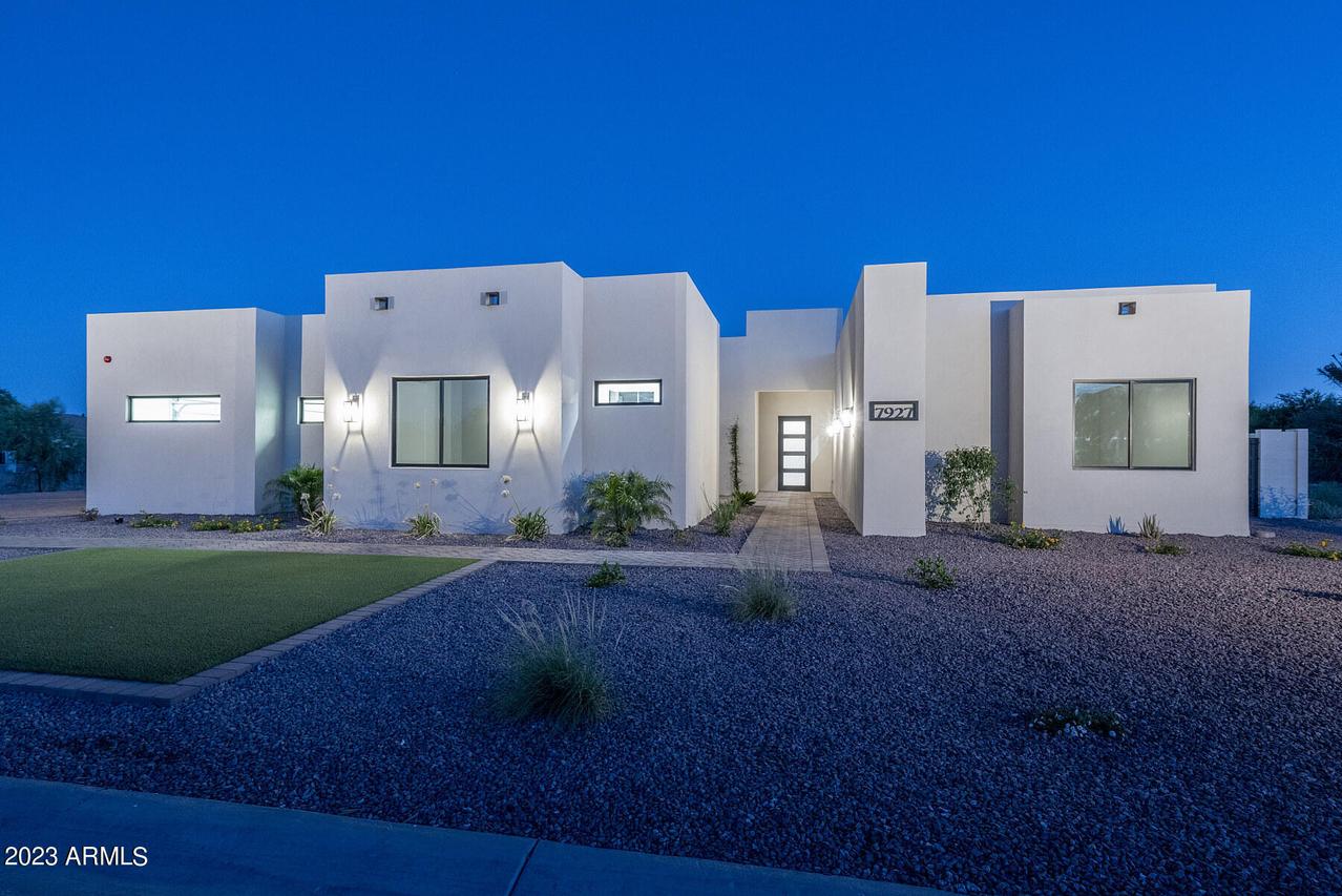 7927 W Peay Dr., Peoria, AZ 85383