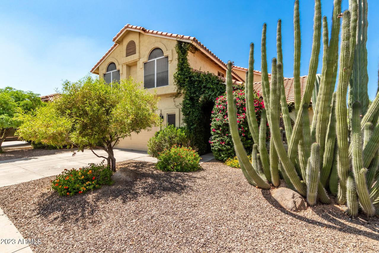 2406 E Cathedral Rock Dr., Phoenix, AZ 85048
