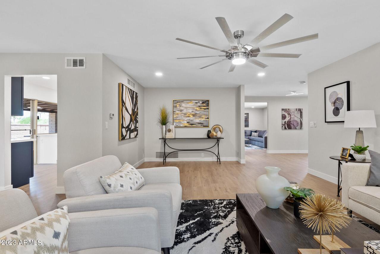 9032 N 29th St., Phoenix, AZ 85028