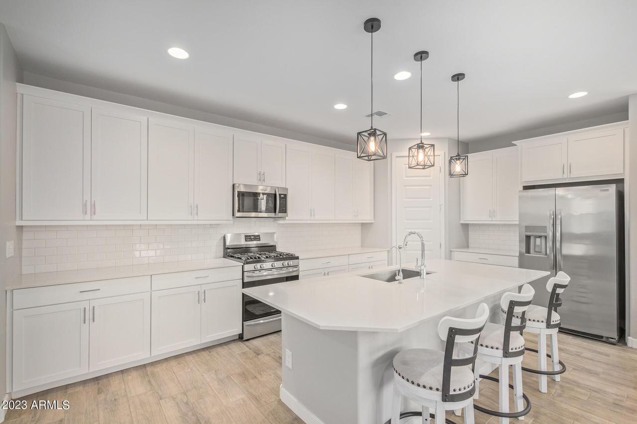 19447 W Mariposa Dr., Litchfield Park, AZ 85340