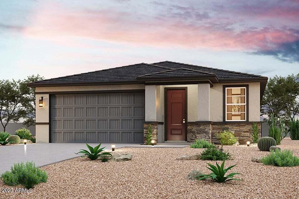 2741 E Houston Ave., Apache Junction, AZ 85119