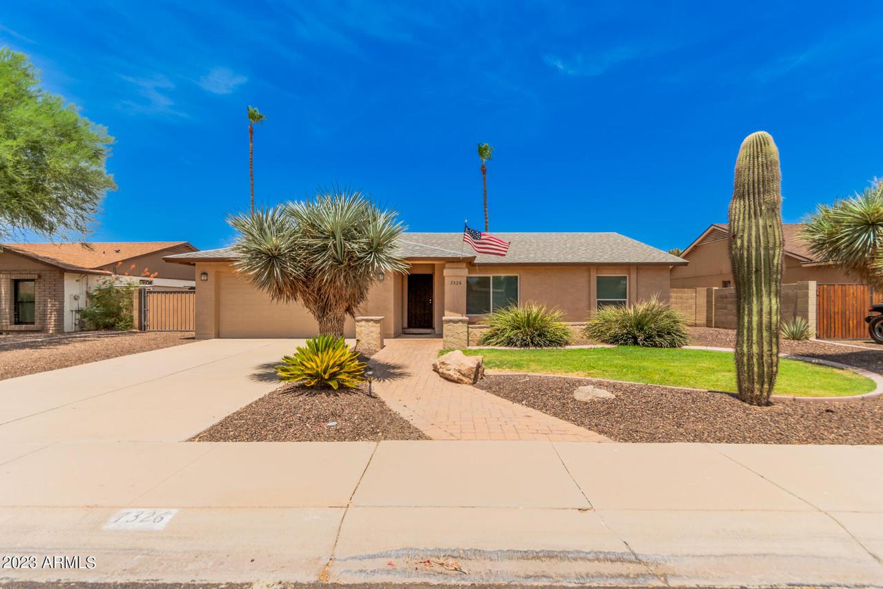7326 W Columbine Dr., Peoria, AZ 85381