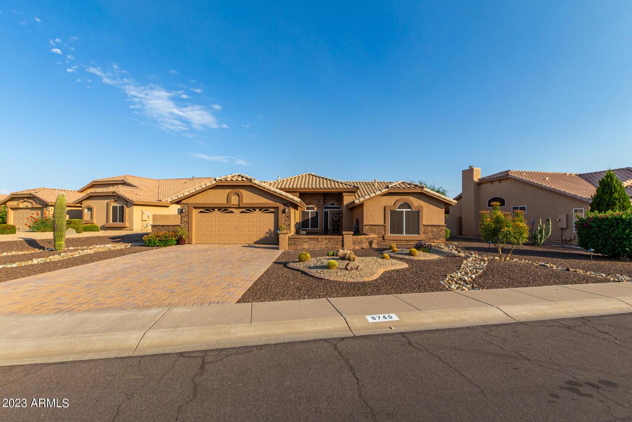 8749 W Rockwood Dr., Peoria, AZ 85382