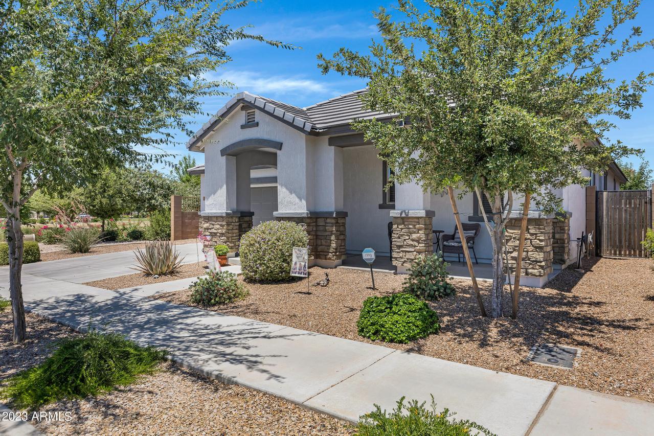 22740 E Via Las Brisas, Queen Creek, AZ 85142