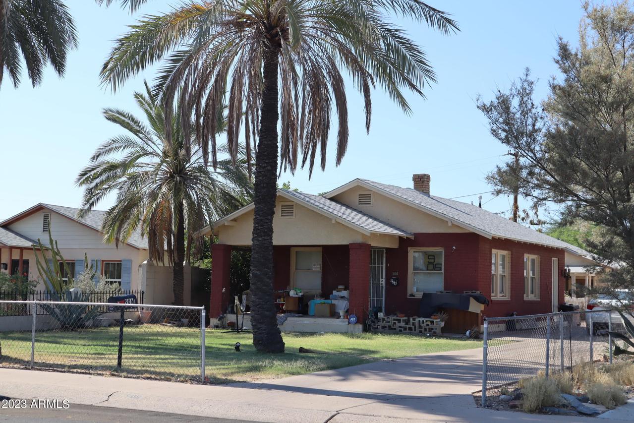 906 E Fairmount Ave., Phoenix, AZ 85014