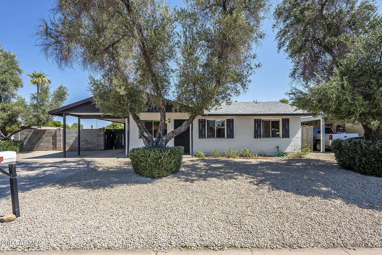 4450 W Hatcher Rd., Glendale, AZ 85302