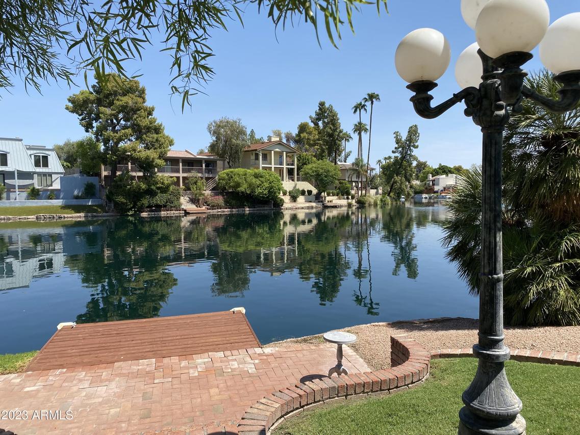 978 E Driftwood Dr., Tempe, AZ 85283