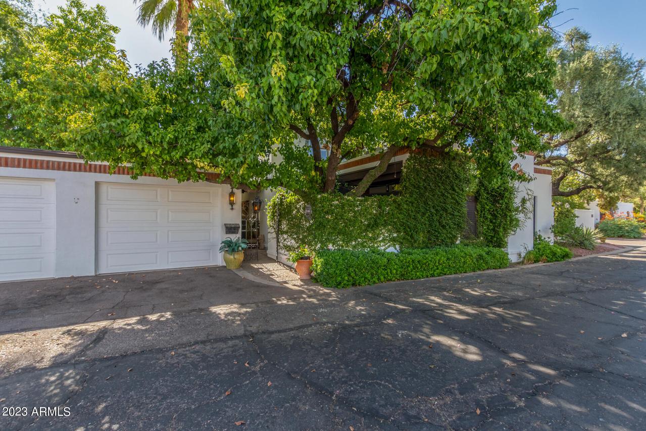 8008 N 3rd Pl., Phoenix, AZ 85020