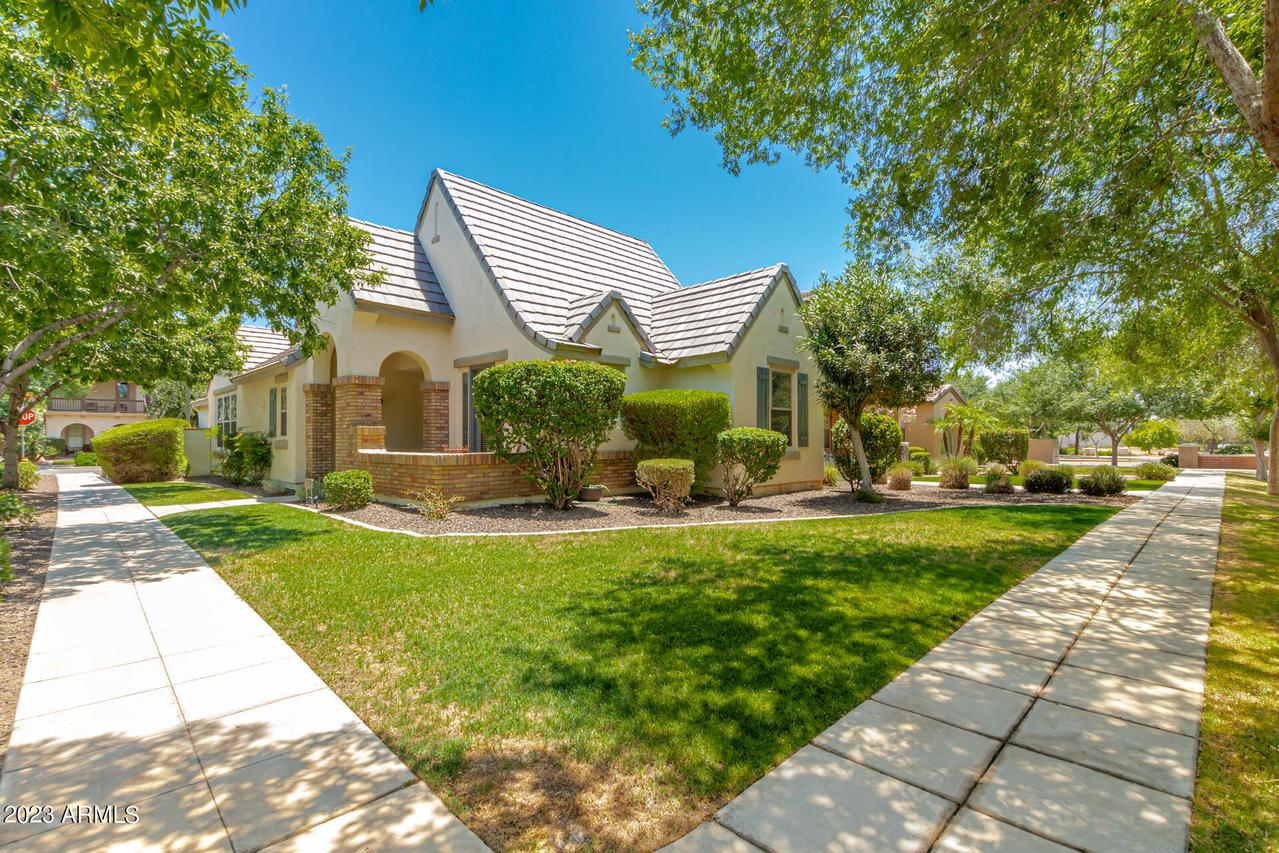 13130 N 153rd Ave., Surprise, AZ 85379