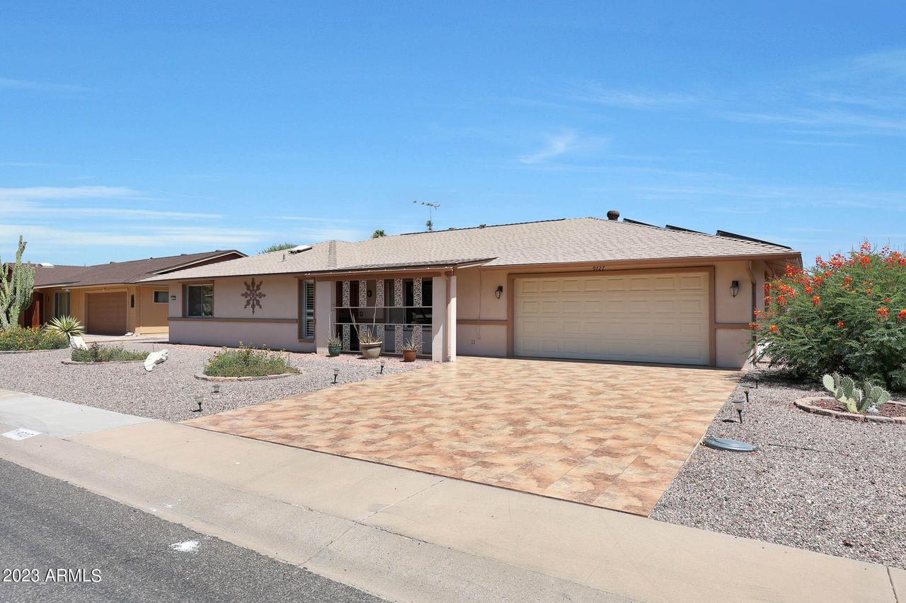 9727 W Calico Dr., Sun City, AZ 85373
