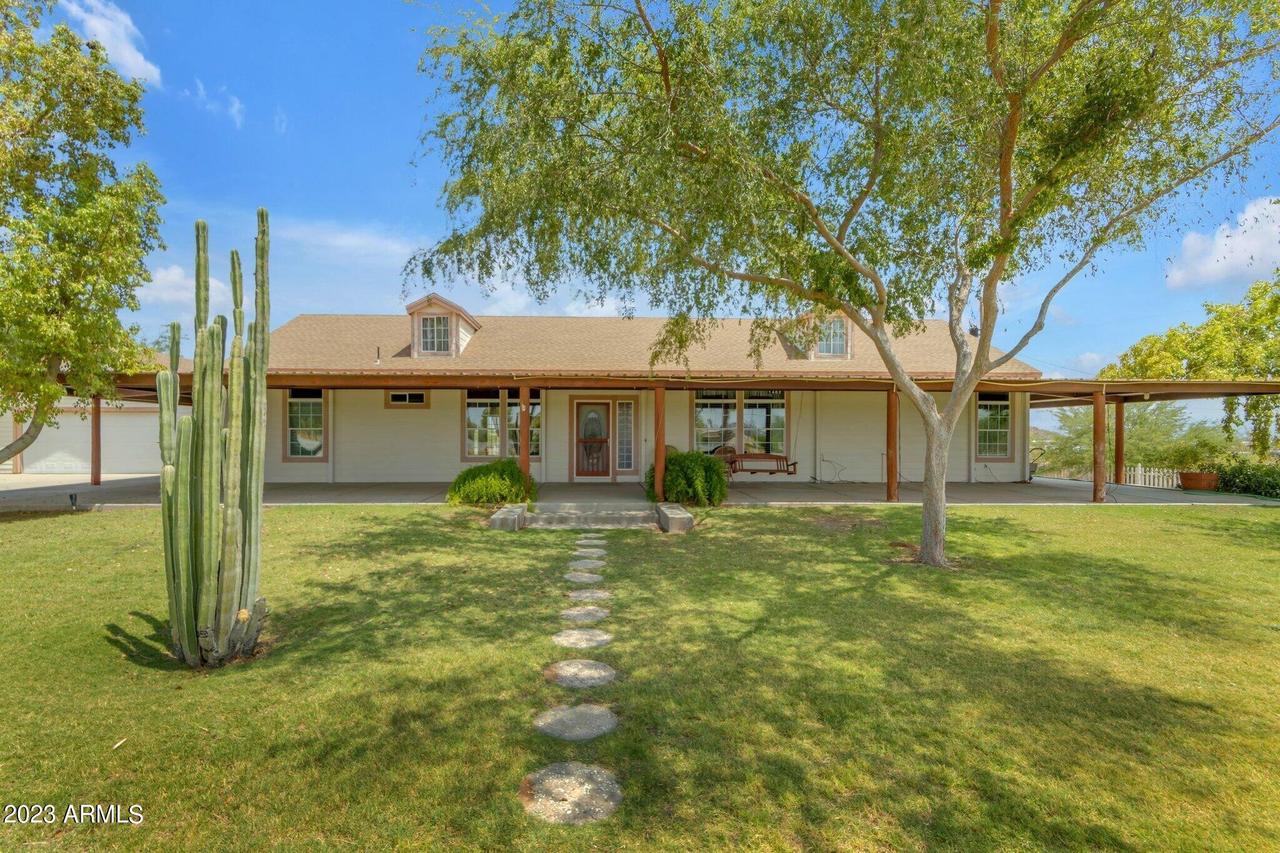 1482 W Ivar Rd., San Tan Valley, AZ 85144