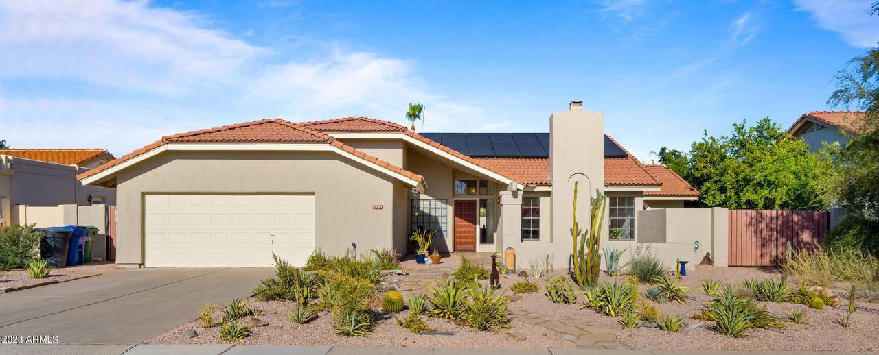 2231 N 26th St., Mesa, AZ 85213