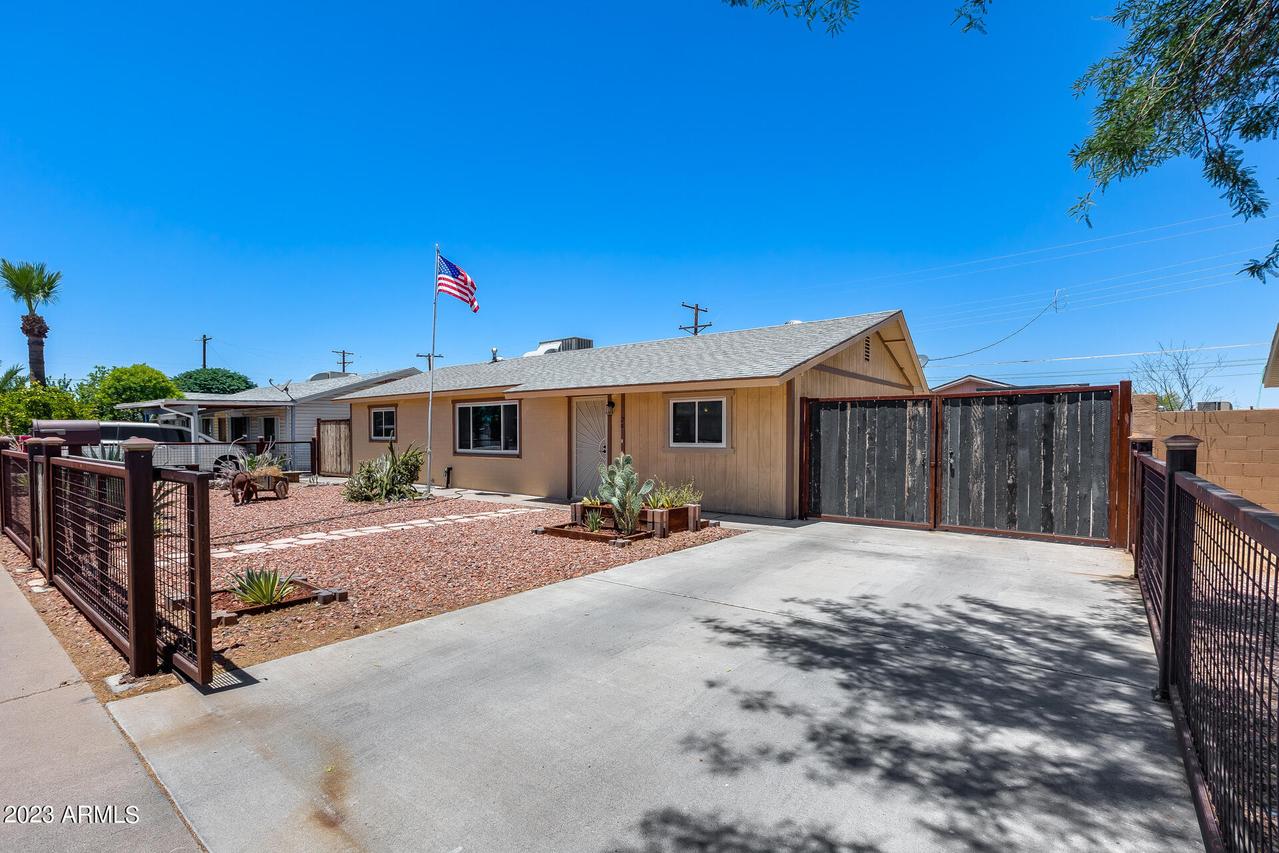 26 E Euclid Ave., Phoenix, AZ 85042
