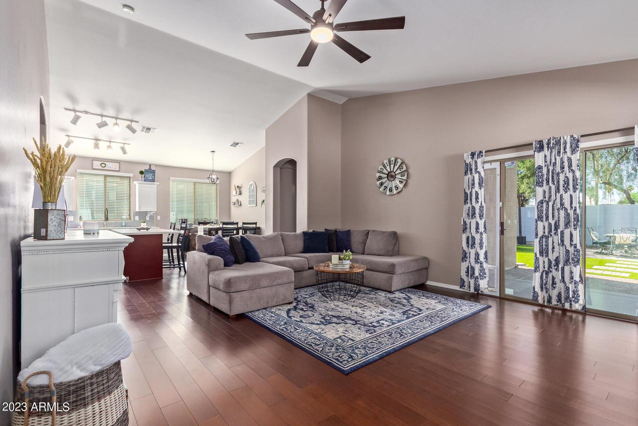 17218 W Smokey Dr., Surprise, AZ 85388