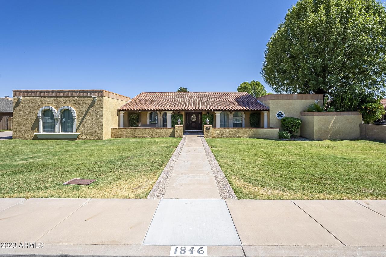 1846 E Hackamore St., Mesa, AZ 85203