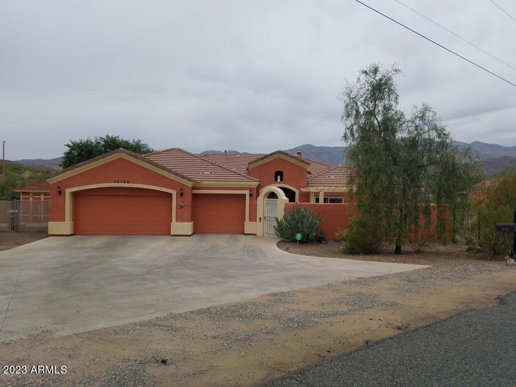 33120 S Summit Dr., Black Canyon City, AZ 85324