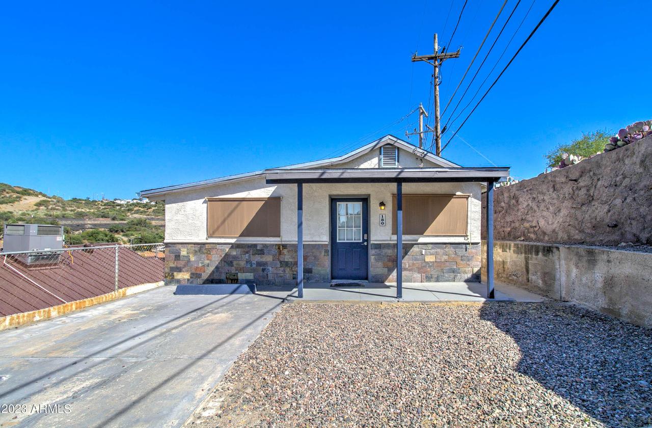 180 W La Mesa Ter., Globe, AZ 85501