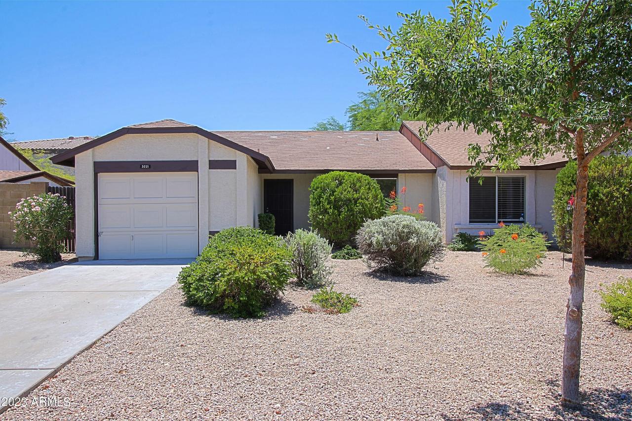 3221 W Runion Dr., Phoenix, AZ 85027