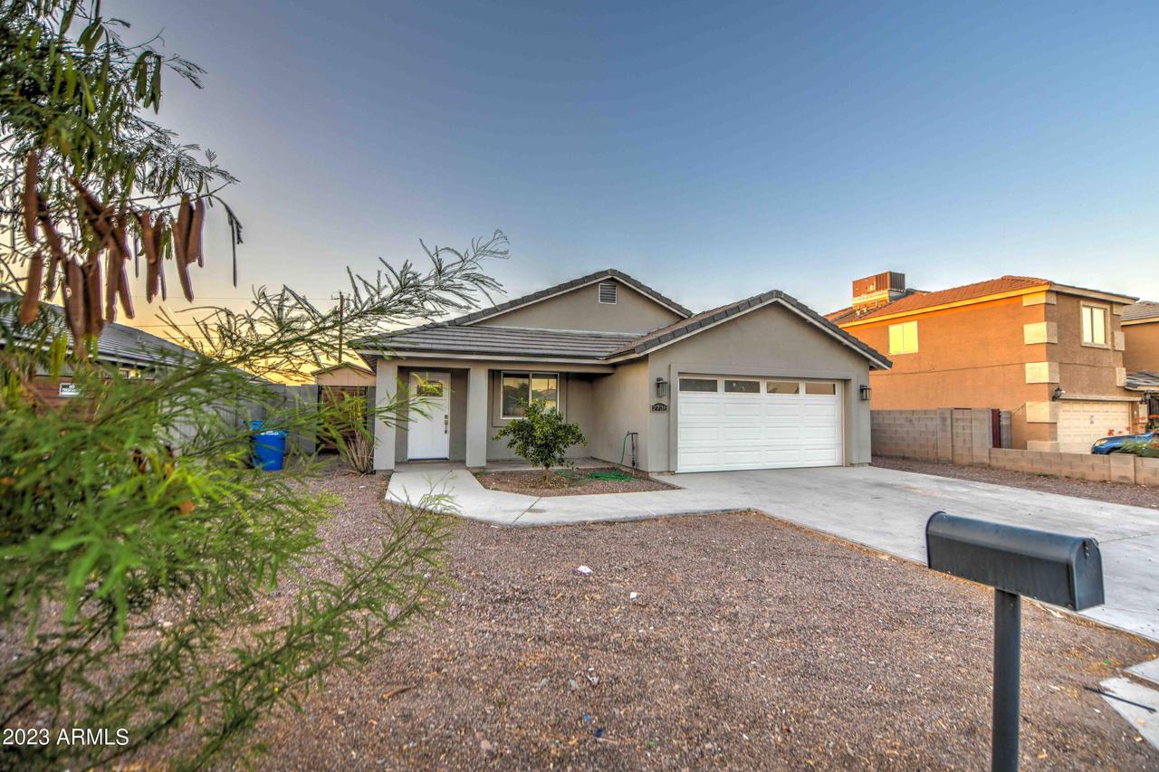 2736 E Broadway Rd., Phoenix, AZ 85040