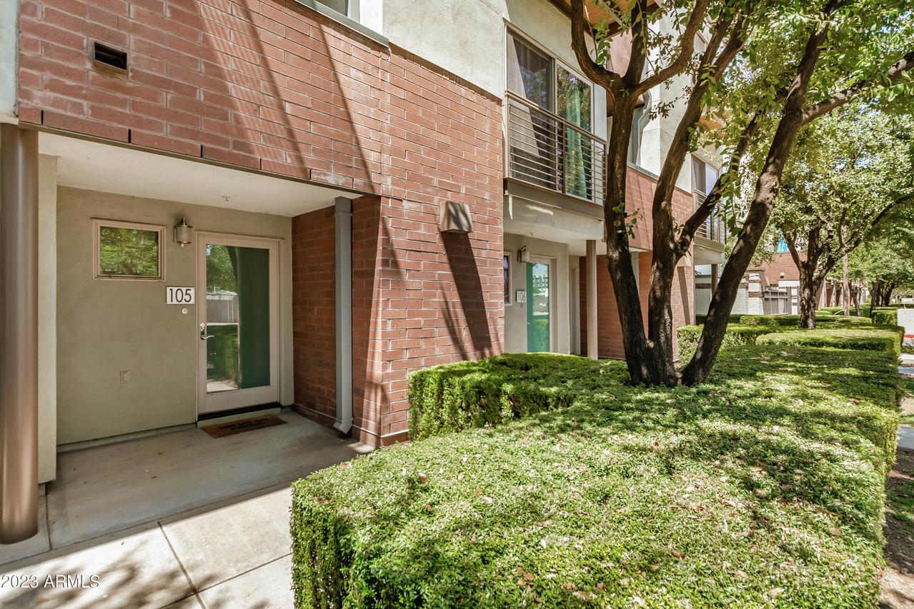 526 W 1st St. #105, Tempe, AZ 85281