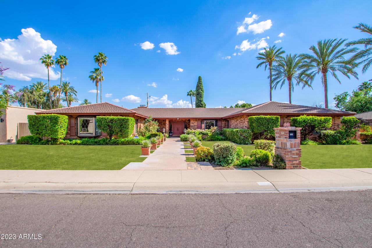 745 W Las Palmaritas Dr., Phoenix, AZ 85021