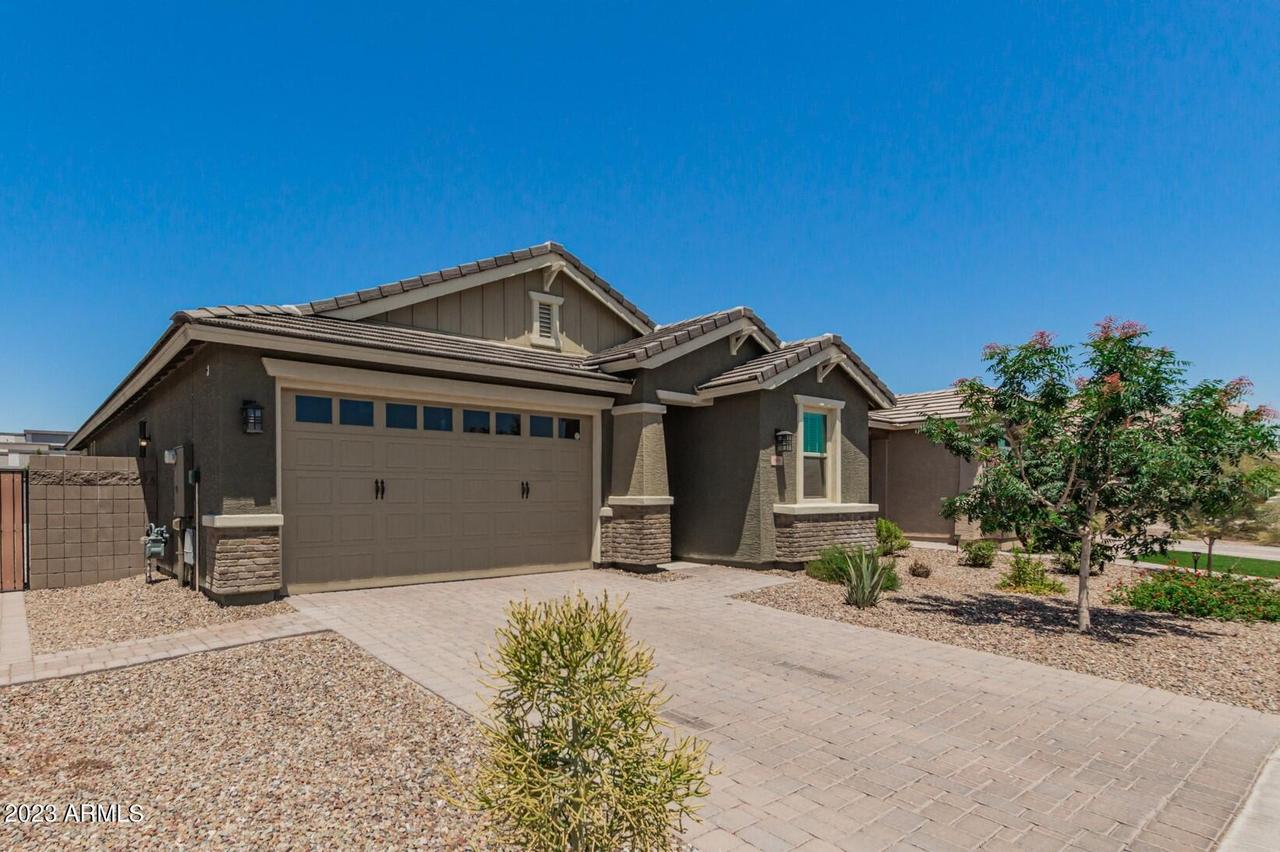 696 N 153rd Ave., Goodyear, AZ 85338