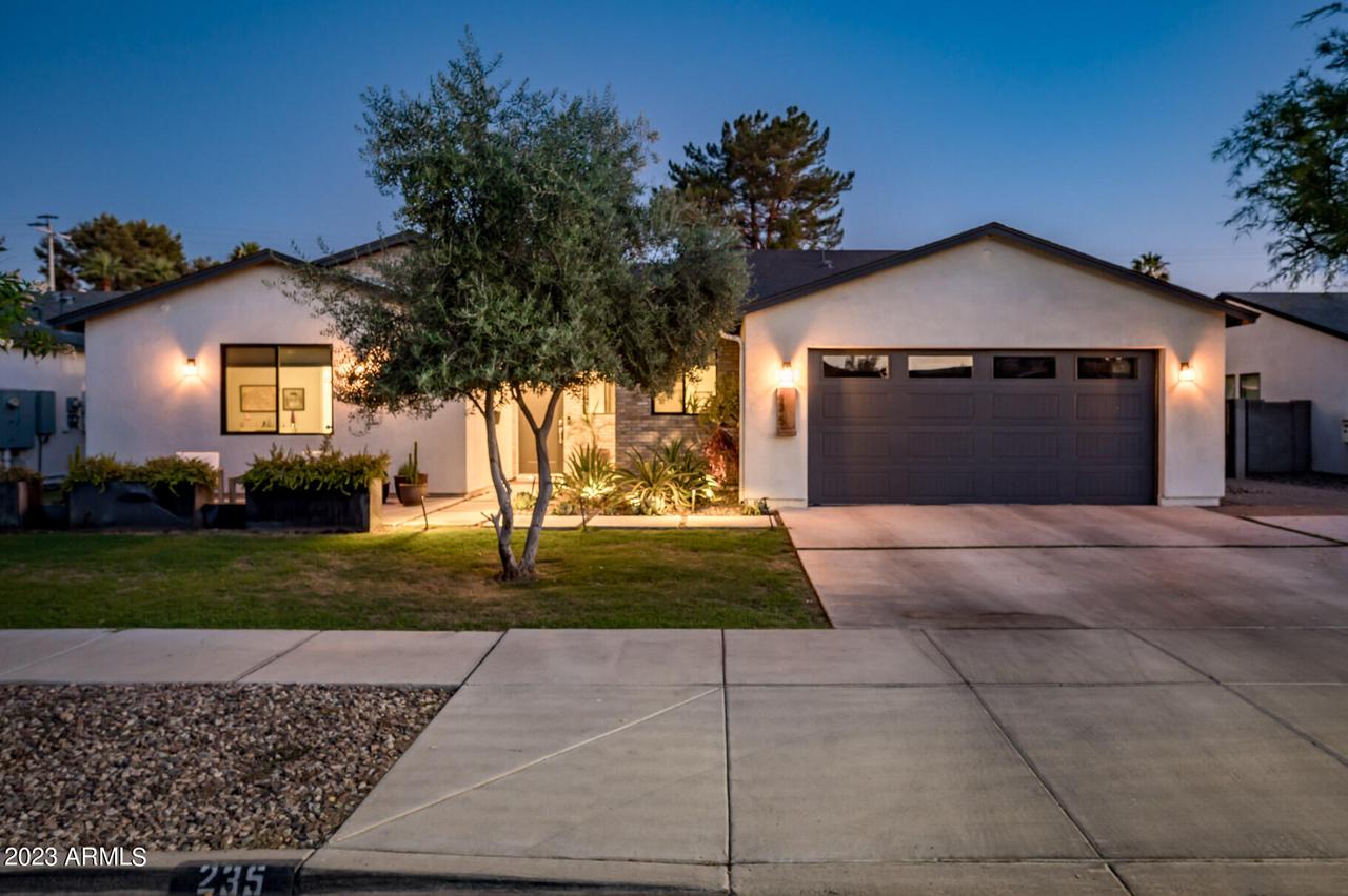 235 E Ashwood Pl., Phoenix, AZ 85012