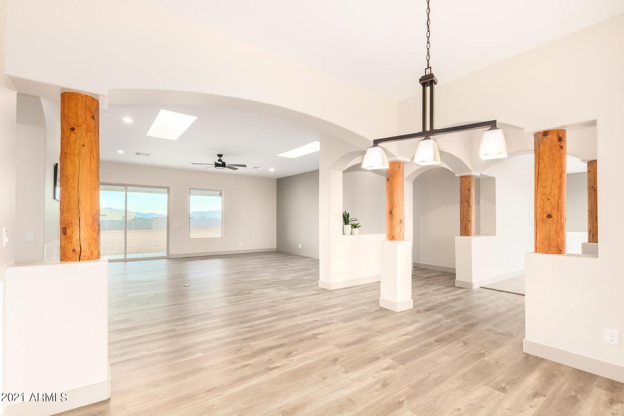 24315 W Morning Vista Ln., Wittmann, AZ 85361