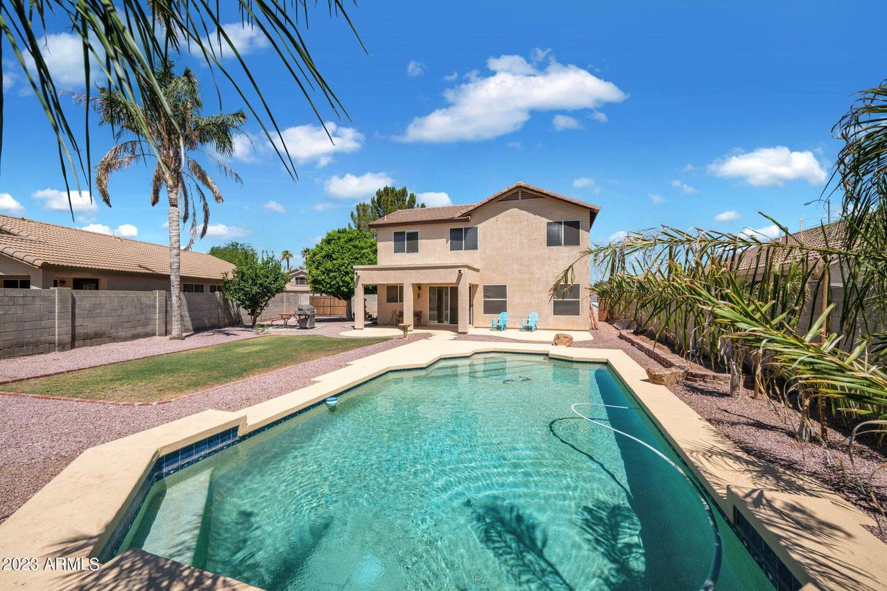 8029 W Salter Dr., Peoria, AZ 85382