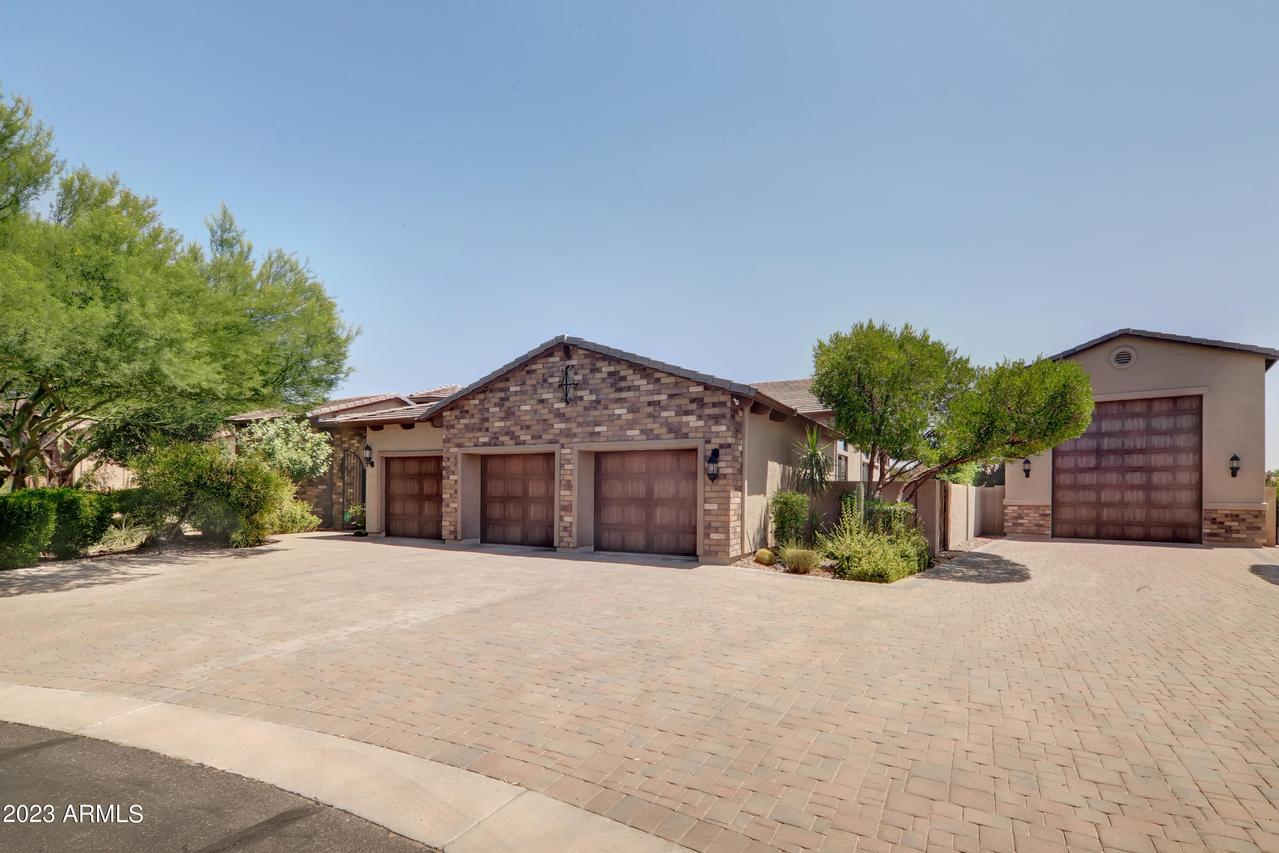 2451 E Robin Ct., Gilbert, AZ 85296