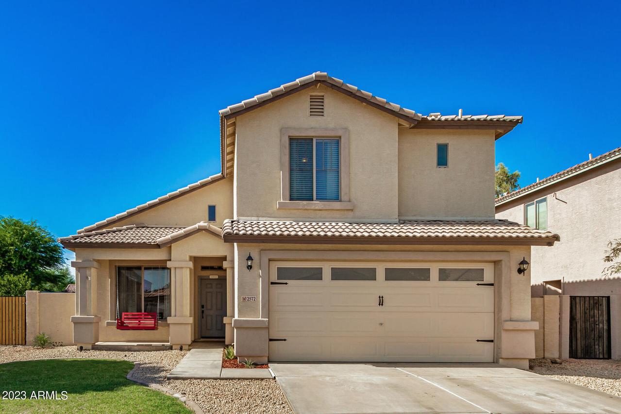 2572 E Denim Tr., San Tan Valley, AZ 85143