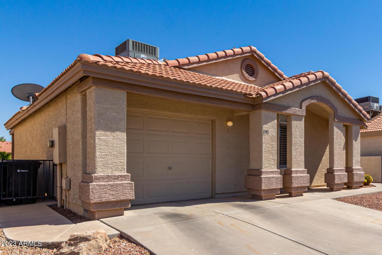 1797 E Lindrick Dr., Chandler, AZ 85249