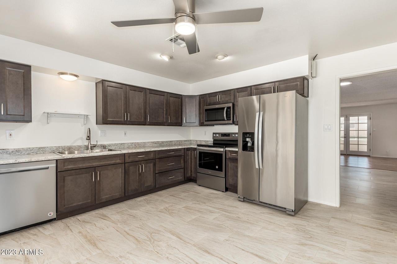 11648 S Jokake St., Phoenix, AZ 85044