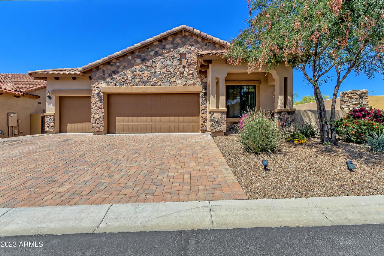 8742 E Jaeger St., Mesa, AZ 85207