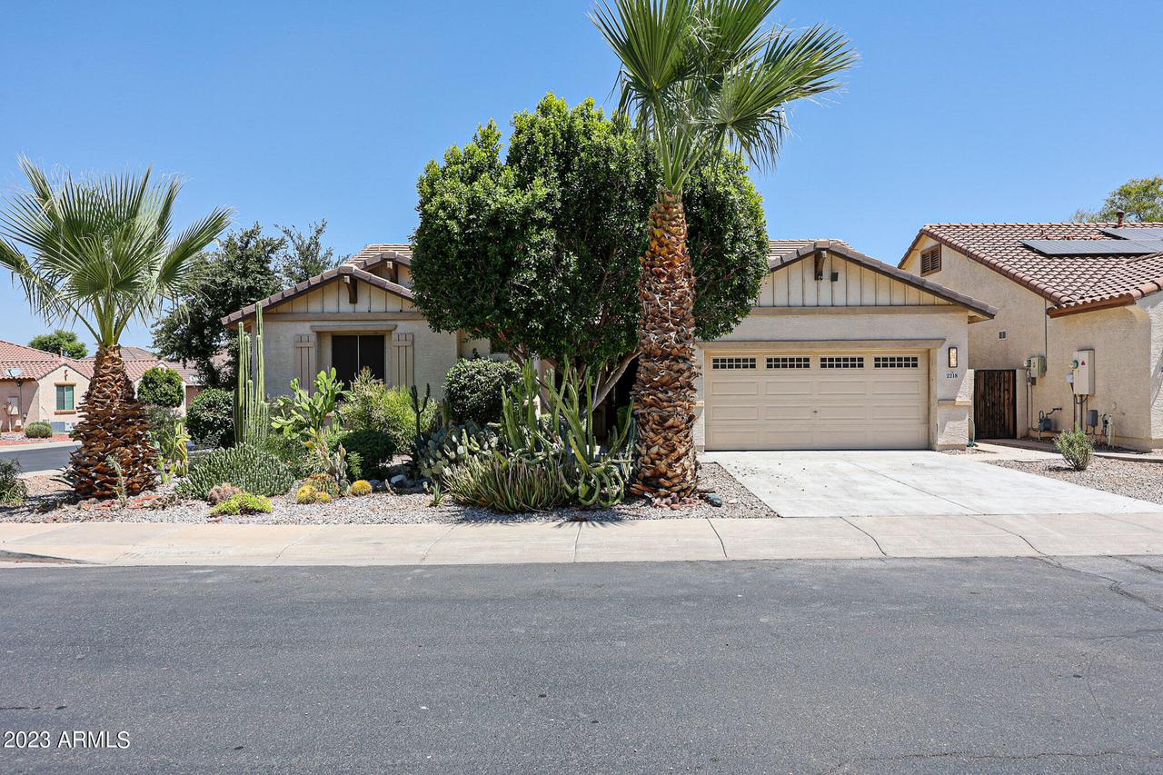 2218 W Magdalena Ln., Phoenix, AZ 85041