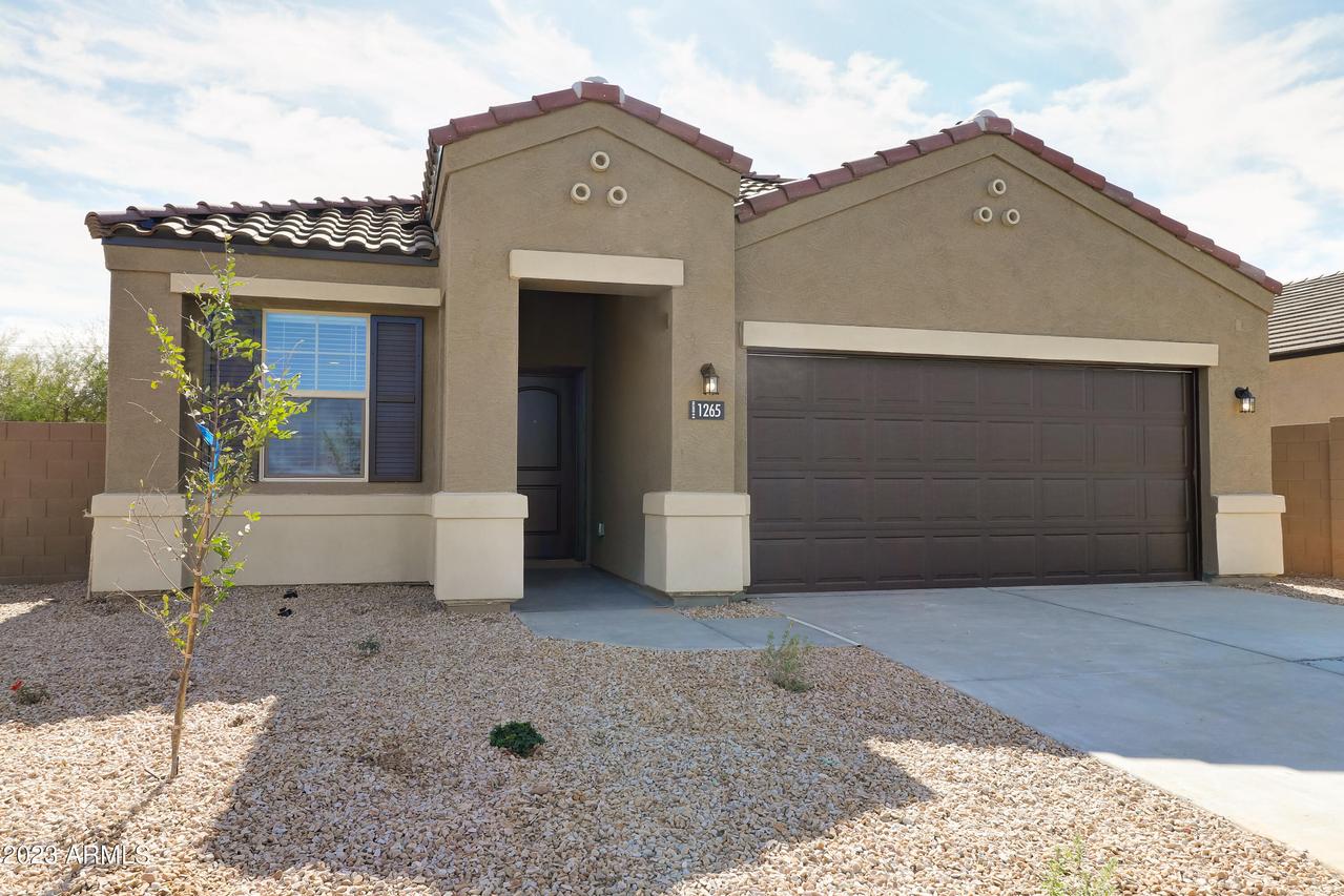 9435 E Orange Grove St., Florence, AZ 85132