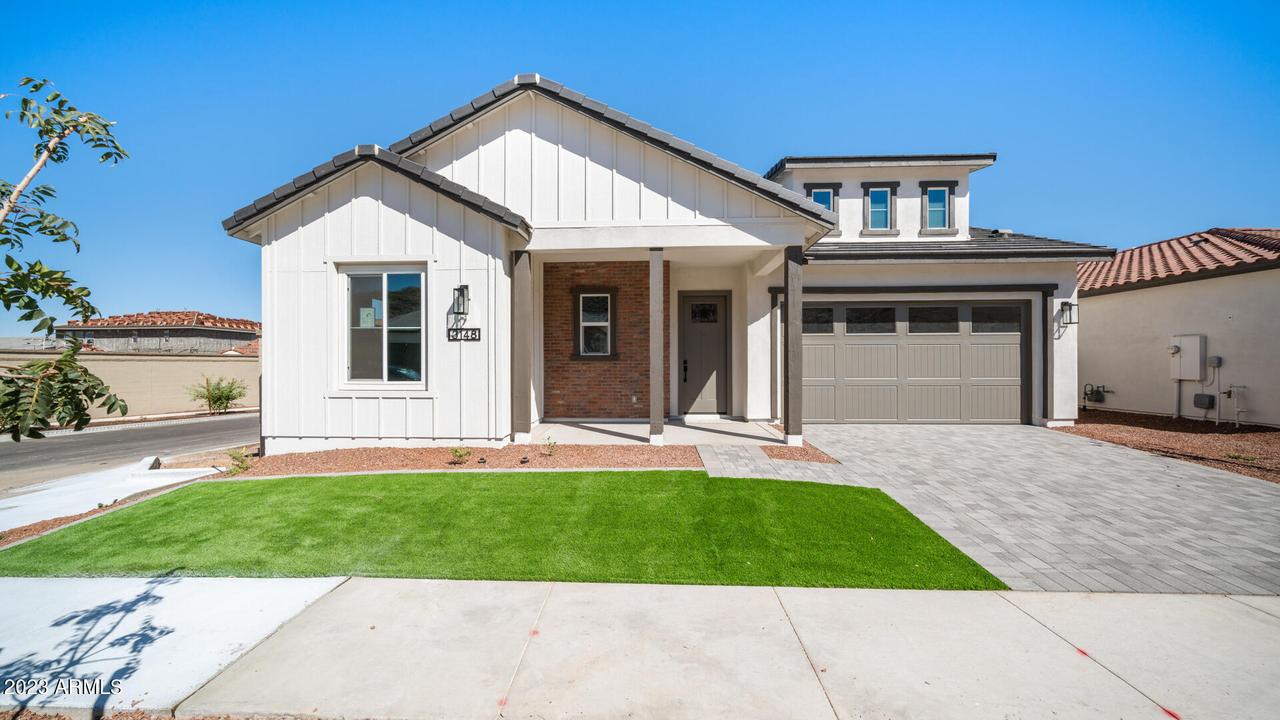 3148 E Magdalena Ln., Phoenix, AZ 85042