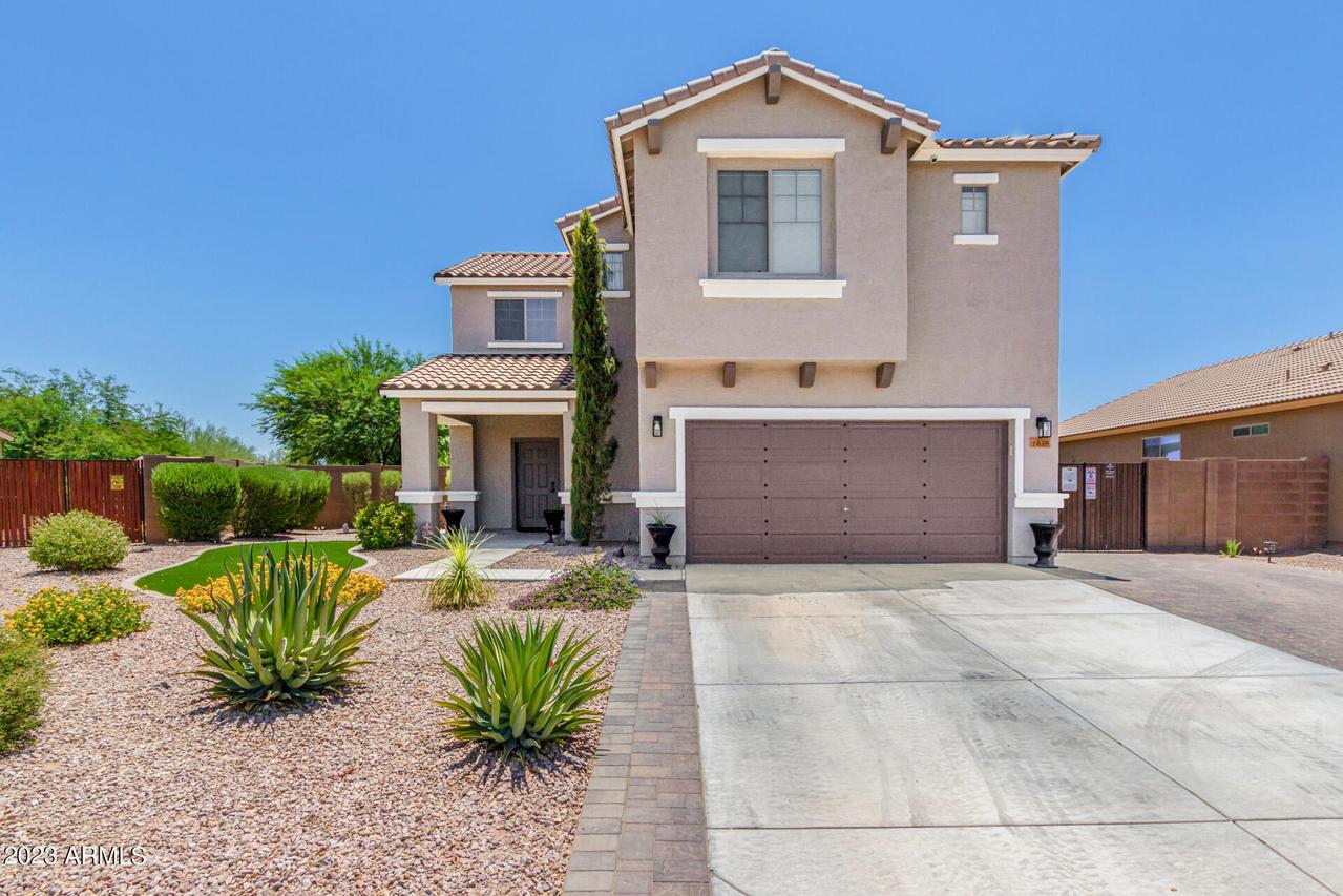 1039 W Stephanie Ln., San Tan Valley, AZ 85143