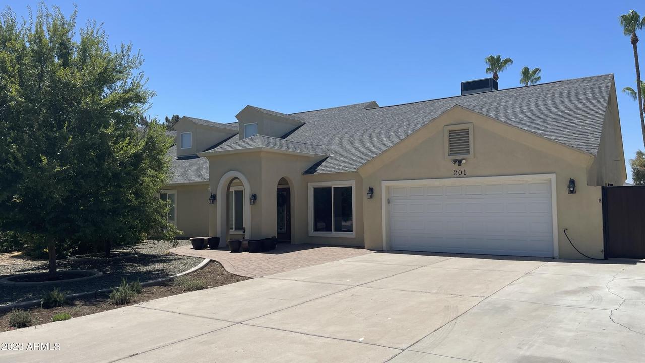 201 W Tierra Buena Ln., Phoenix, AZ 85023