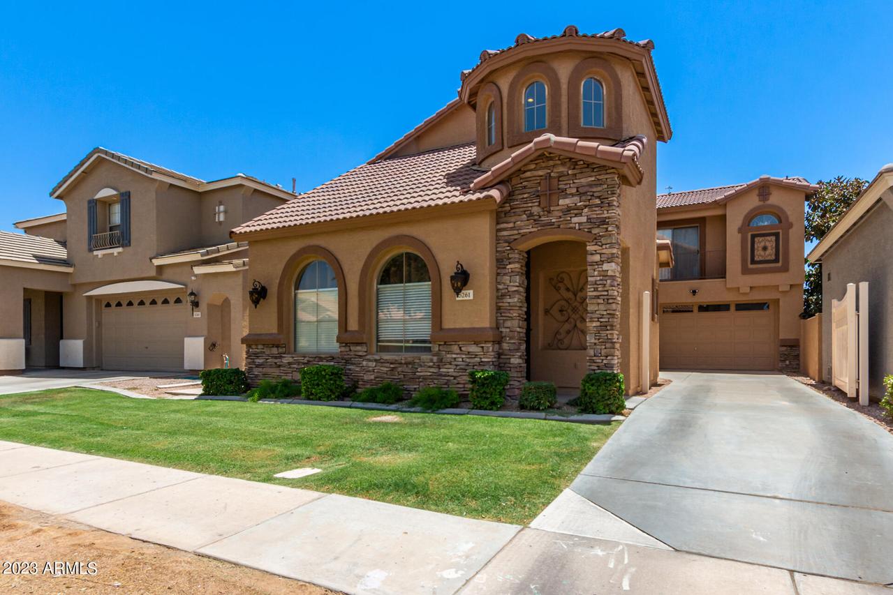 5261 E Hopi Ave., Mesa, AZ 85206