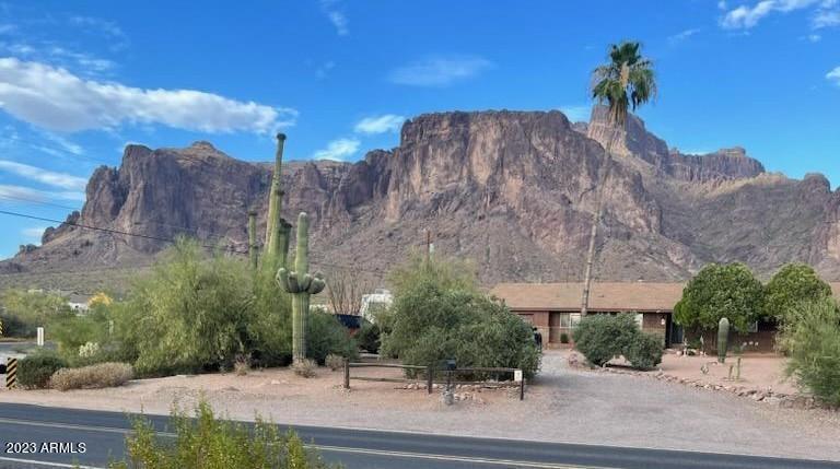 1625 N Geronimo Rd., Apache Junction, AZ 85119
